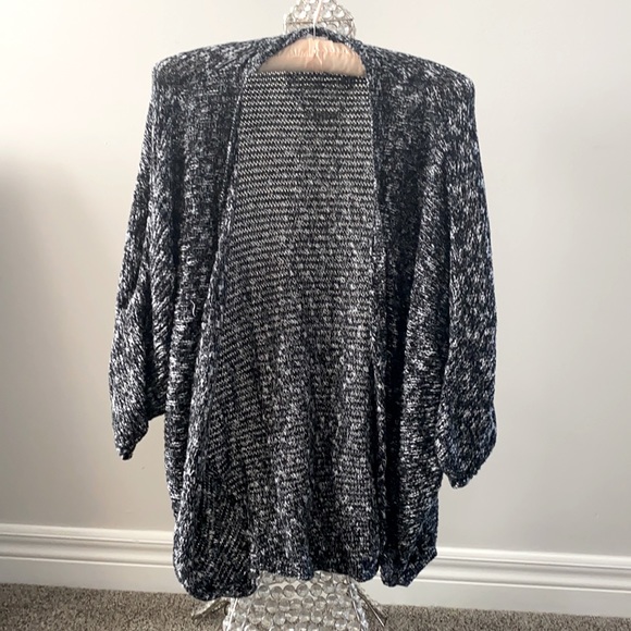 Light Garage Cardigan - Picture 1 of 2